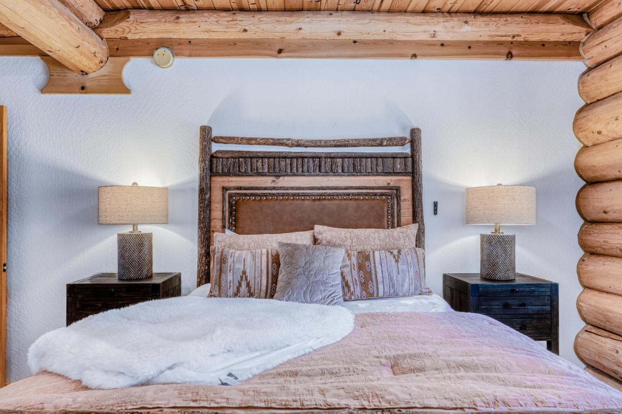 Log Cabin Estate - Falcon Ridge Truckee Εξωτερικό φωτογραφία